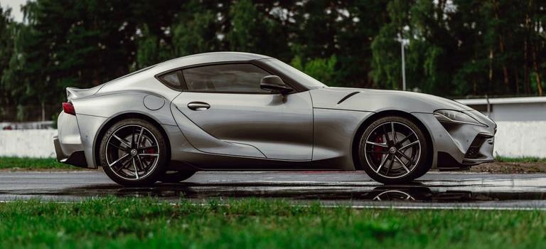 Новая Toyota Supra открывает эпоху спортивных моделей серии GR в России